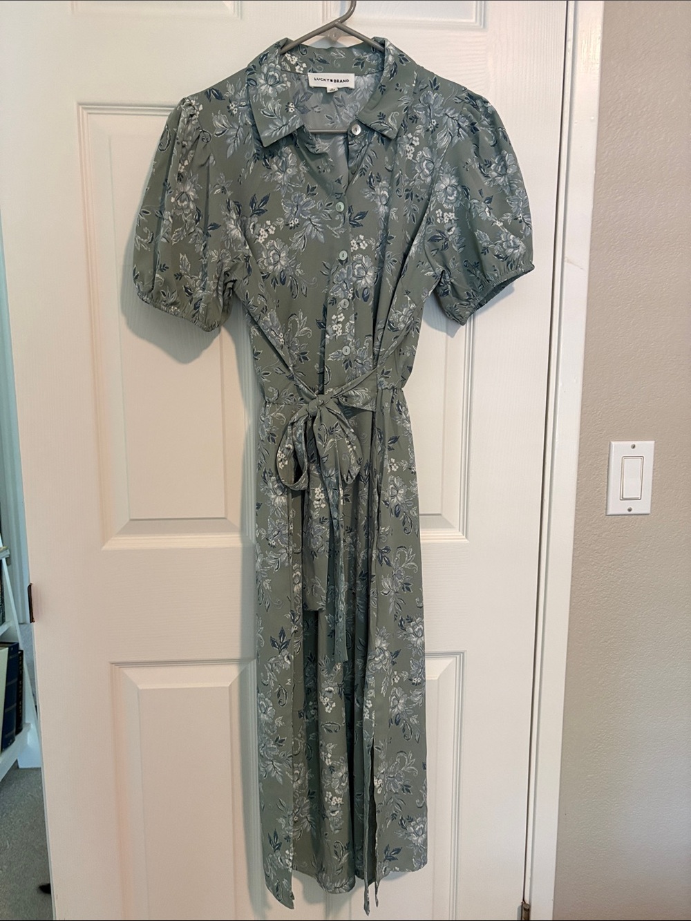 Lucky Brand Sage Green Floral Tie-Waist Midi Dress